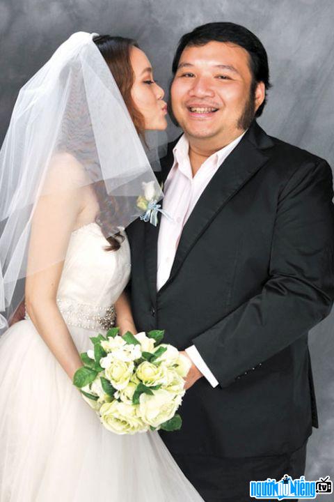  Wedding photo of musician Nguyen Ha and singer Minh Trang