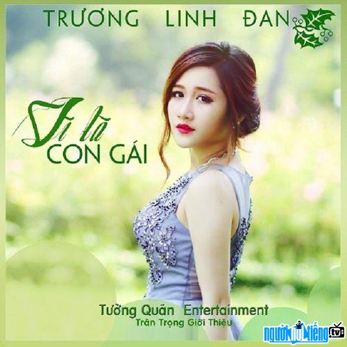  Attractive beauty of singer Truong Linh Dan