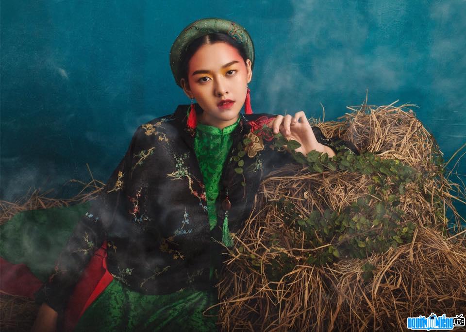 Hình ảnh hot girl San Nguyễn trong một bộ ảnh của cô