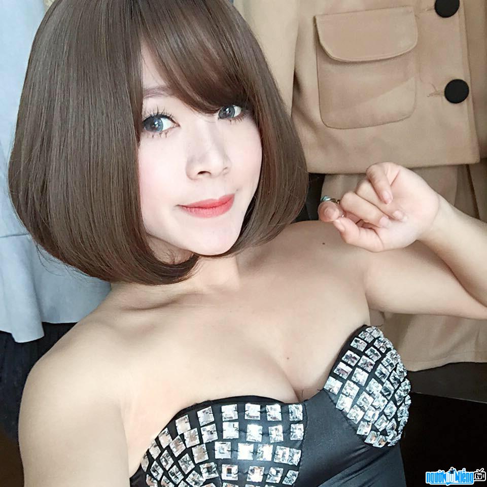 Hình ảnh thánh bao cao su hot girl Nguyễn Quỳnh Anh