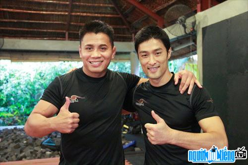 Diễn viên võ sĩ Cung Lê cùng diễn viên Jony Trí Nguyễn