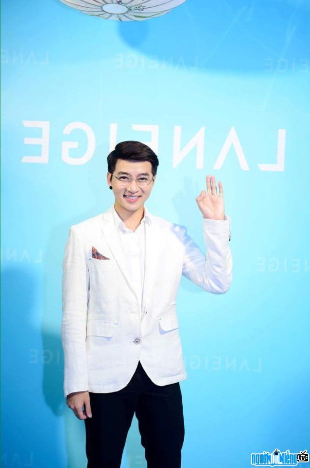  MC Nam Hee appeared dashing in a recent event