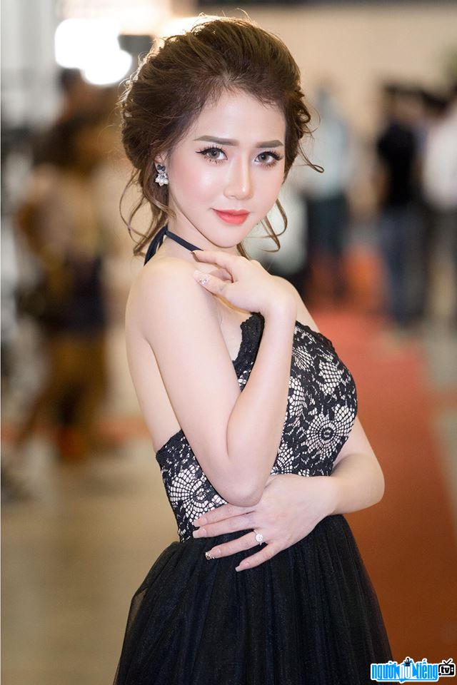 Hình ảnh hot girl Tăng Thiên Kim trong một sự kiện gần đây