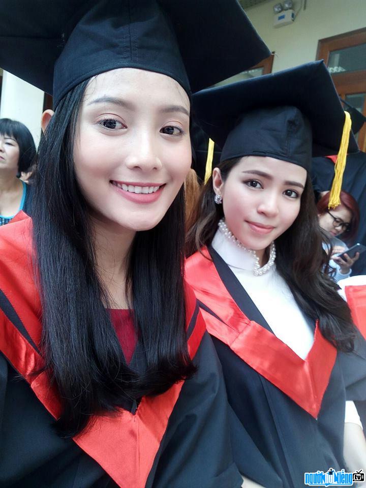 Hot girl Nguyen Van Thuy just graduated from Ho Chi Minh City College of Culture and Arts