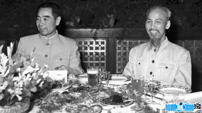 Photo of the late Chinese Premier Zhou Enlai and President Ho