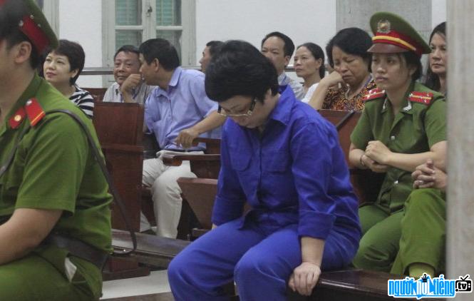 Hình ảnh bà Châu Thị Thu Nga tại phiên tòa xét xử