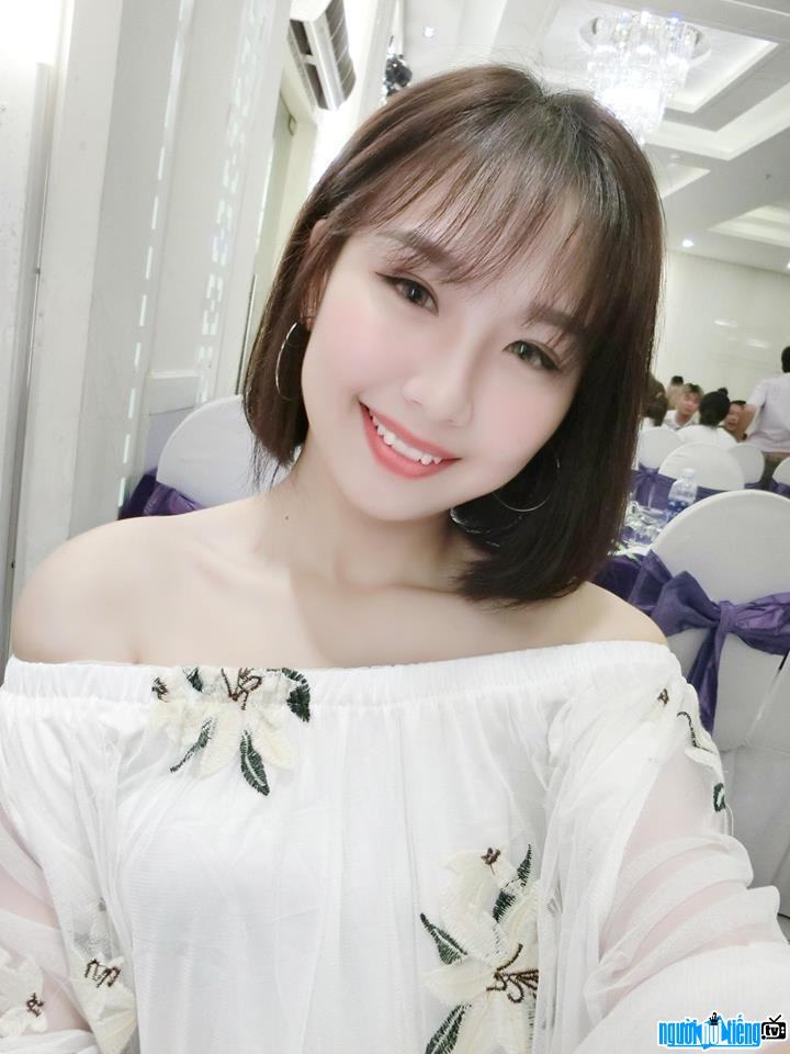 Hot girl Pham Thai Thanh Thanh is said to be the "rival" of hot girl Linh Ka