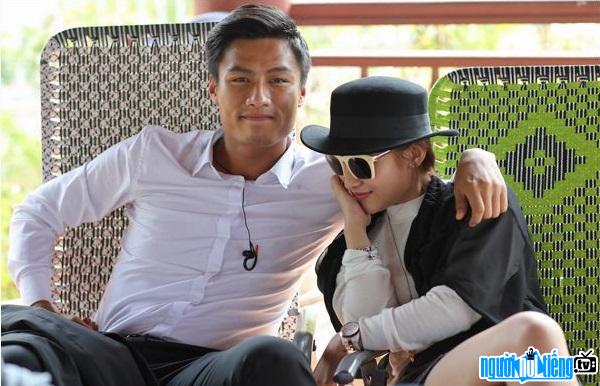  Hot girl Emmy Nguyen having a short love affair with player Mac Hong Quan