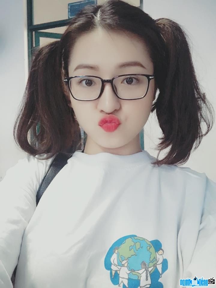 Hot girl Nguyên Yunie Lương sở hữu gương mặt đáng yêu như búp bê