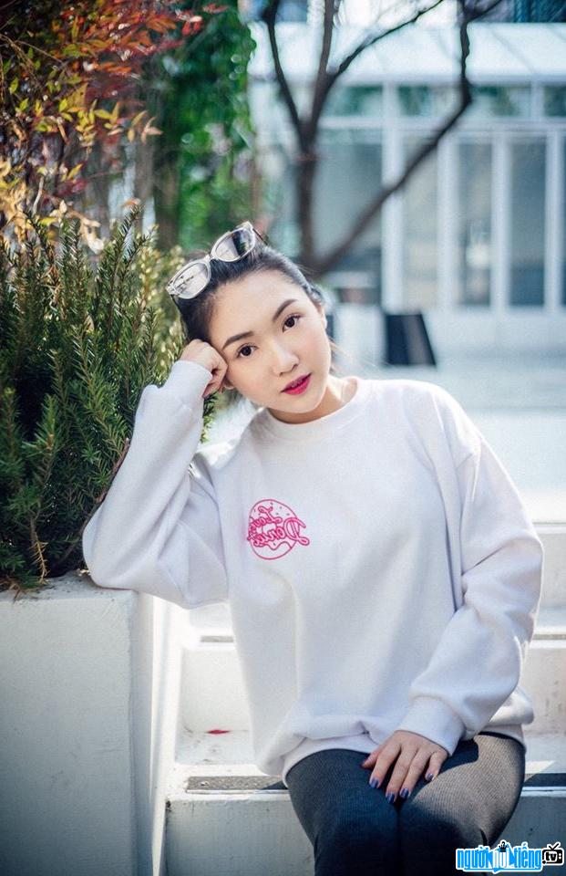 Latest pictures of Blogger Chloe Nguyen