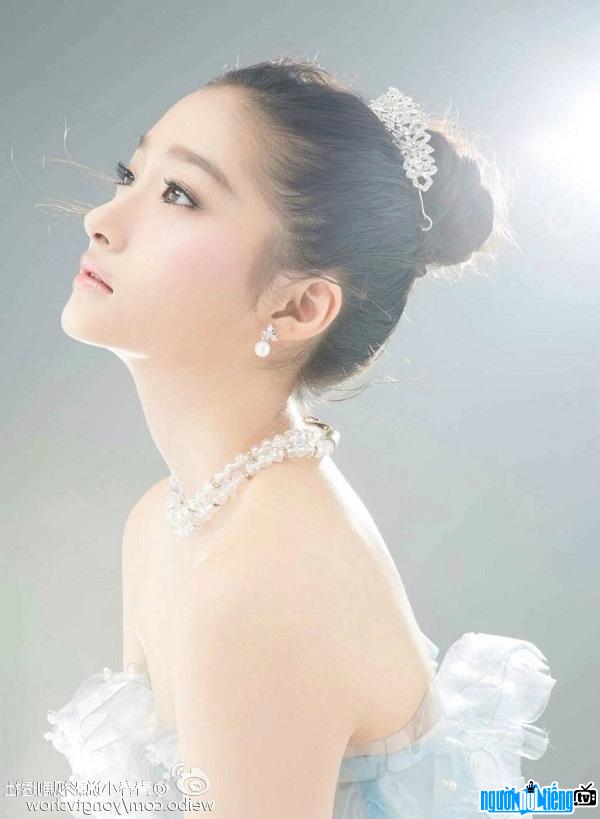 Image of actor Guan Xiaodong as beautiful as a fairy