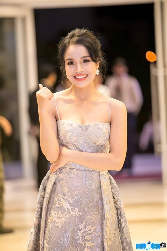 Ca sĩ Sèn Hoàng Mỹ Lam đăng quang quán quân dòng nhạc Dân gian cuộc thi Sao Mai 2017