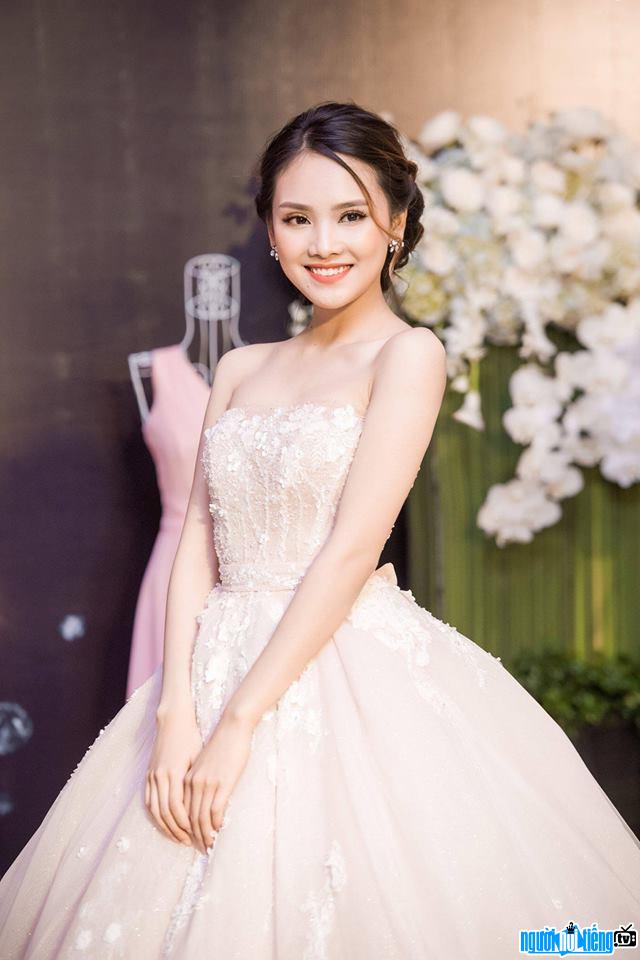  Picture of Miss Tran To Nhu making a gorgeous bride 