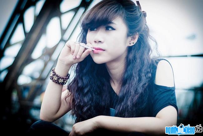  Talented and personality singer Richi Ha Dang