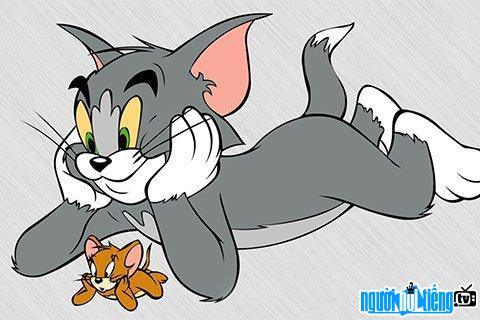 Bức ảnh Mèo Tom đang ngắm chuột Jerry