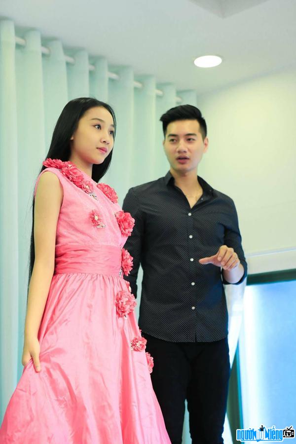 Đinh Ngọc Bảo Châu là gương mặt người mẫu nhí đại diện Việt Nam tham dự Junior Model International 2017