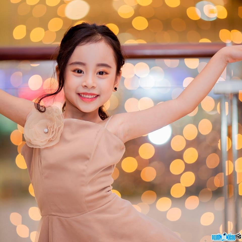  Photo Latest photos of child model Tran Le Bao Vy