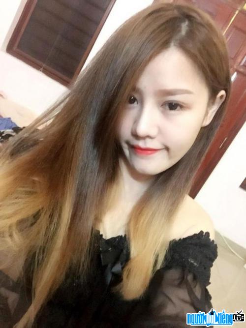 Cận cảnh gương mặt xinh như hot girl của ca sĩ Nguyễn Thạc Bảo Ngọc