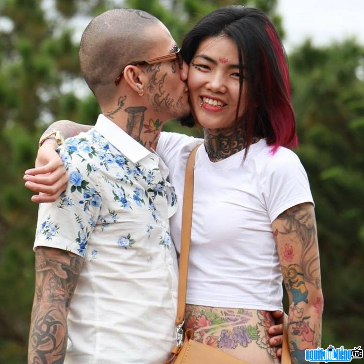  Tattoo artist Dang Vinh and Huynh Mai couple