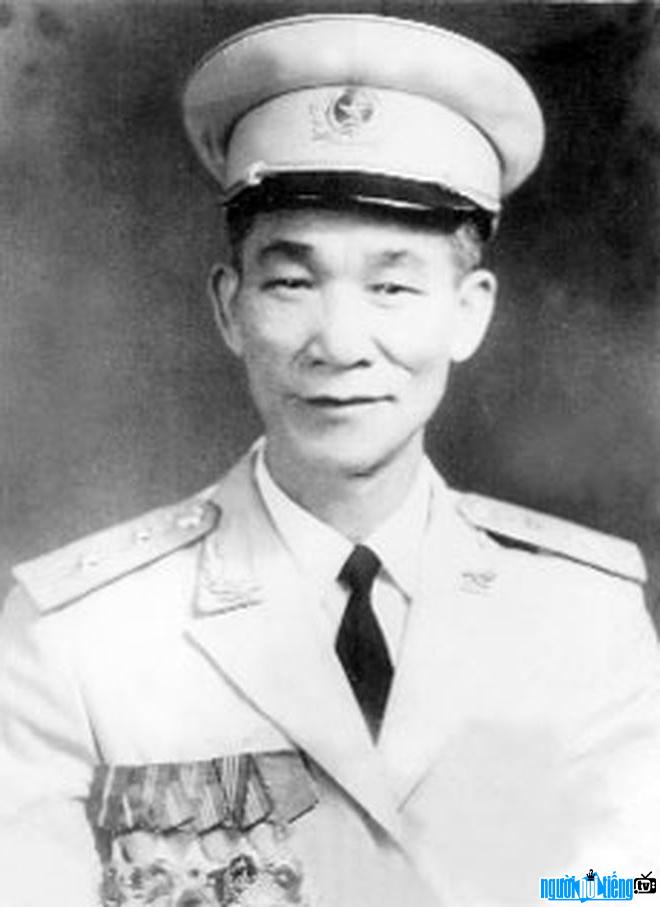  Vuong Thua Vu is a person with many merits in the cause of national liberation.