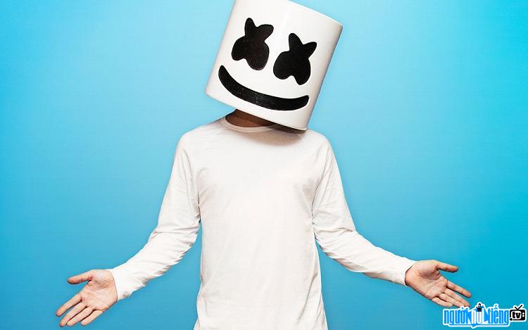 Marshmello là DJ bí ẩn nhất hành tinh