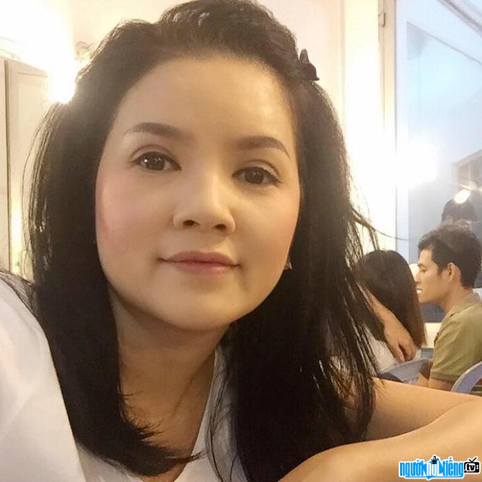  famous actress Ngoc Trinh plays Vy in the movie Mui Ngo Gai