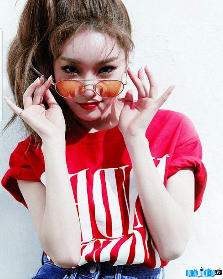  Singer Chungha dynamic and personality