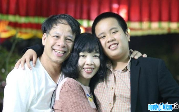  The happy family of lecturer Do Xuan Thao