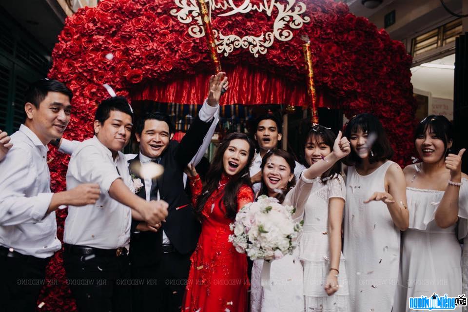 Bức ảnh diễn viên Mai Bảo Ngọc hạnh phúc trong ngày cưới
