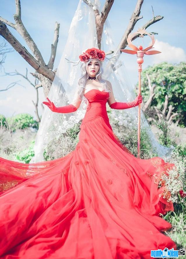  Image of hot girl Nguyen Khanh Chi in a cosplay photo