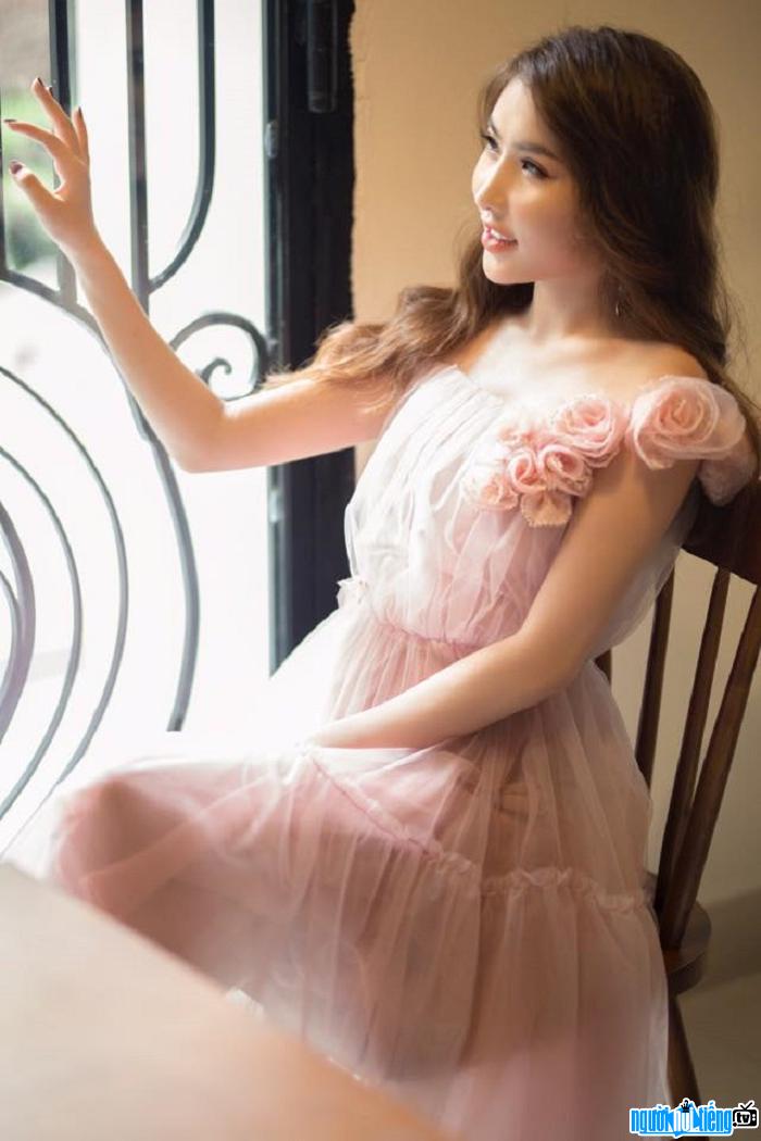  Actress Nhu Lan is a photo model