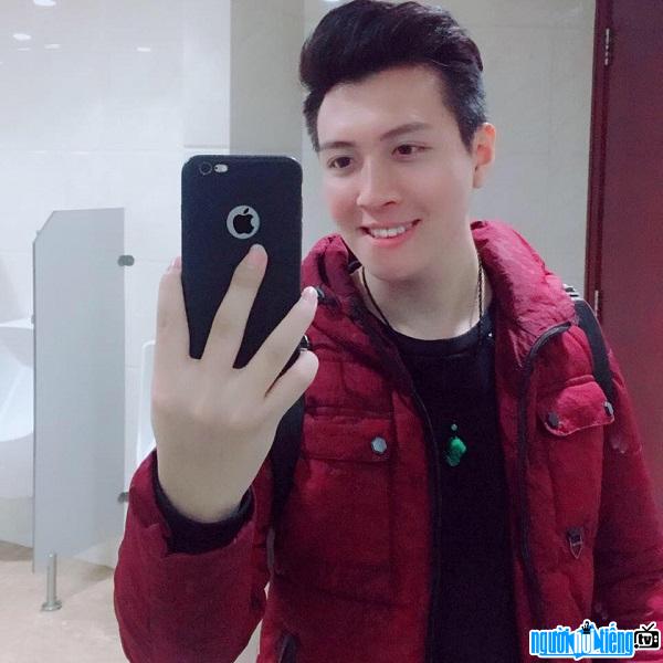  Hot boy Le Minh Phong handsome and multi-talented