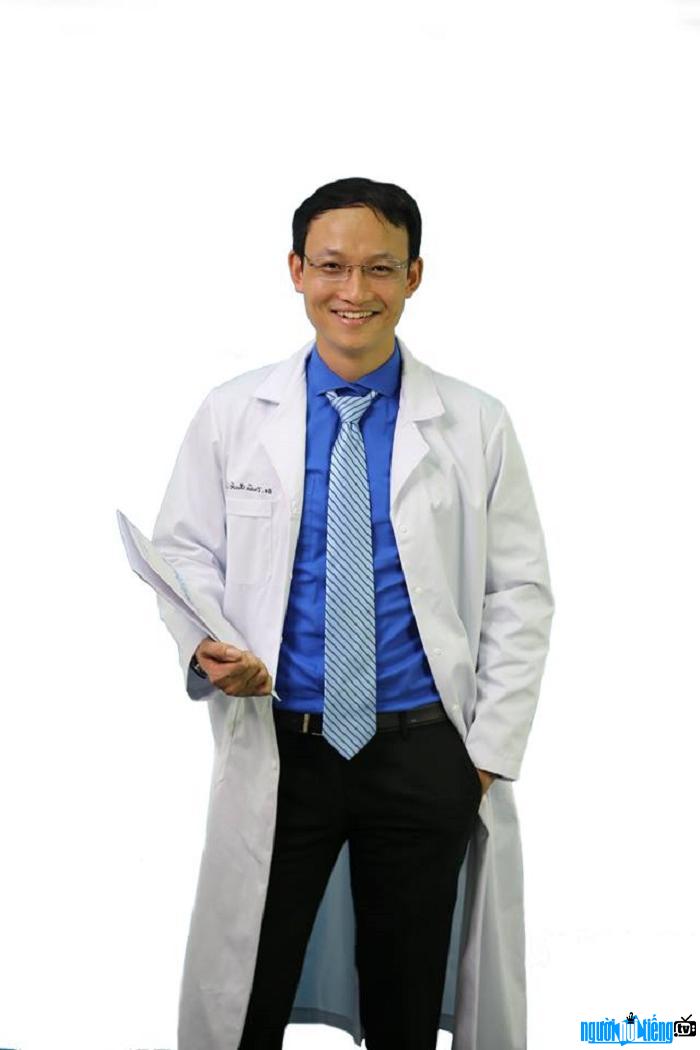  Doctor thousands of likes Tran Quoc Khanh