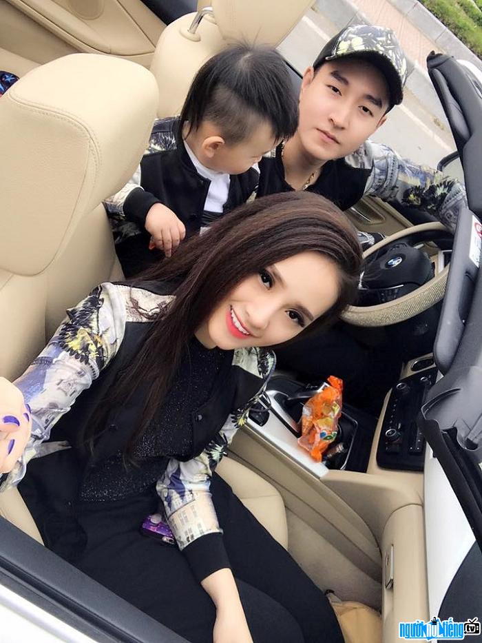  Happy family of Hoang Son network phenomenon