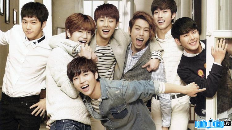 Infinite group consists of 7 handsome and attractive members