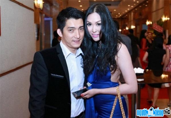  Hot boy Nguyen Bao Duy stood by Phi Thanh Van in many events