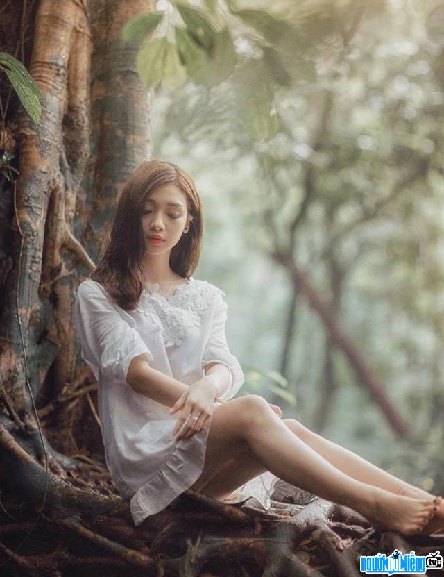  Nguyen Ly Hai Anh is a famous photo model in Ha Thanh