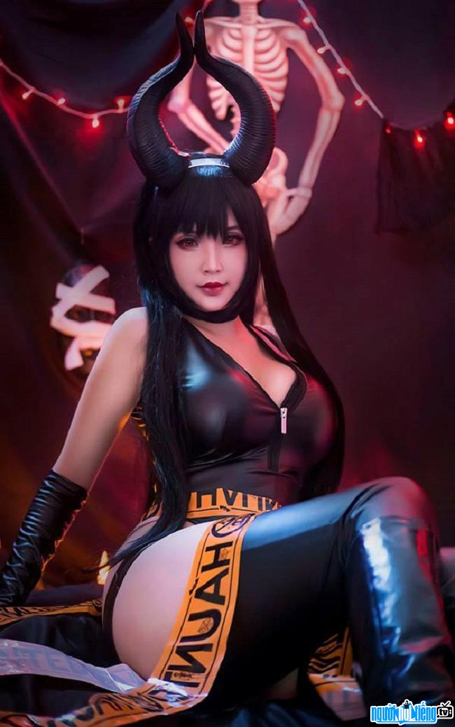 Cosplayer Hana Dinh is dressed up for Halloween