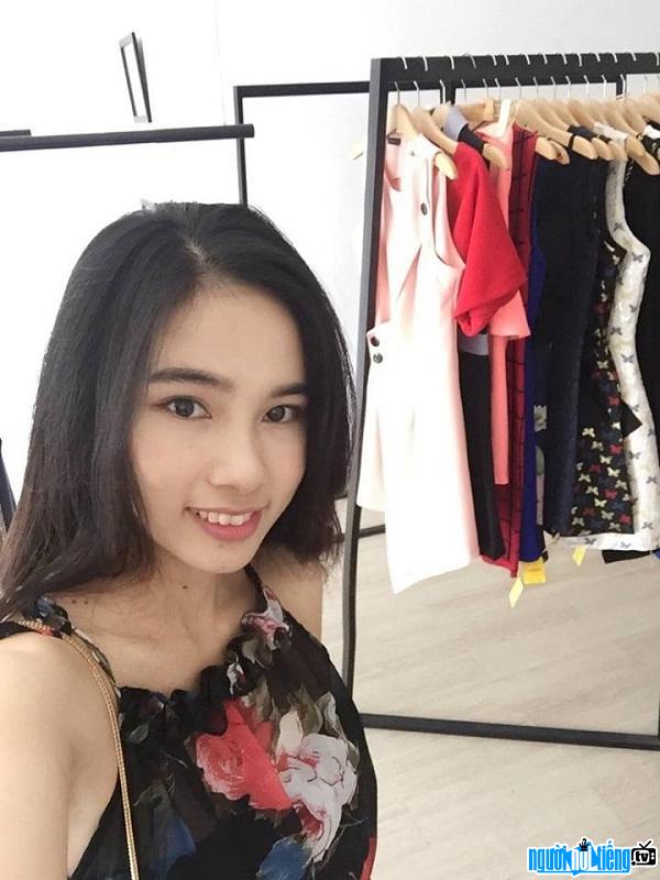 Blogger Oanh Phạm xinh đẹp và quyến rũ