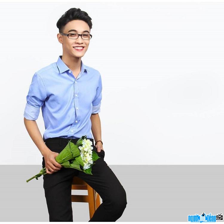  Hot boy Tran Hung Hau reappeared with a more mature image