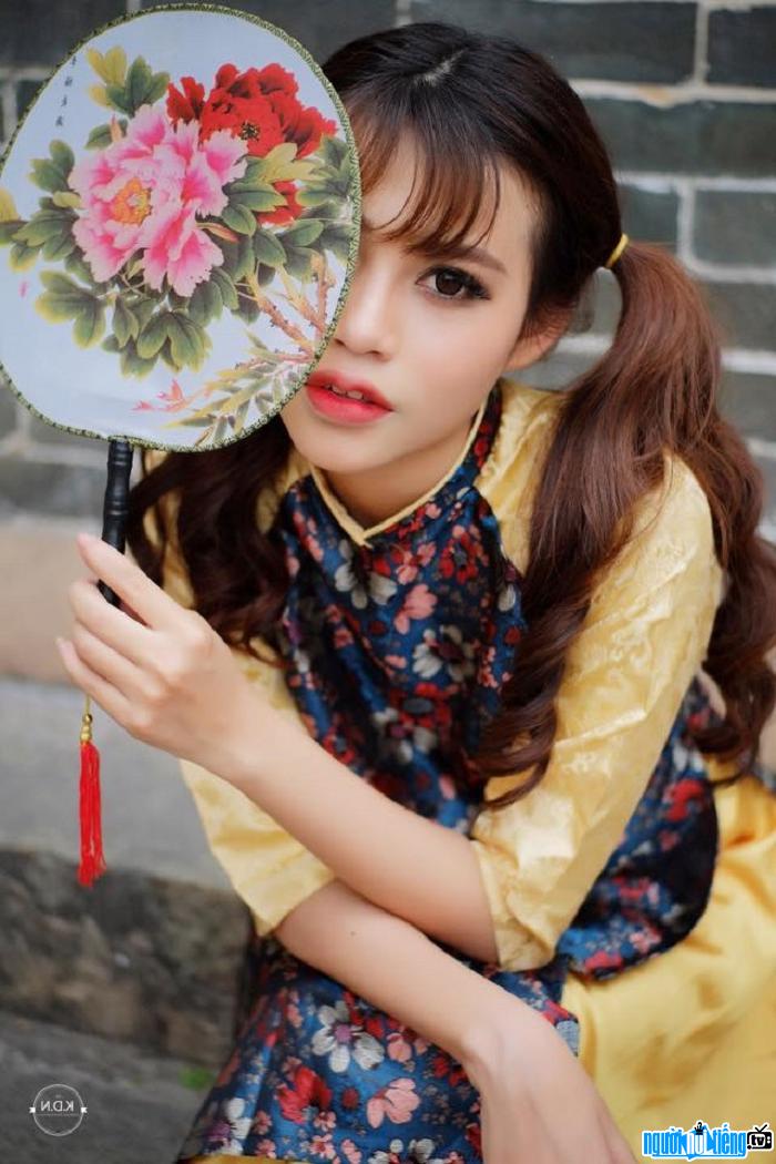 Hot girl Huyền Trân là người mẫu ảnh nổi tiếng Sài Gòn