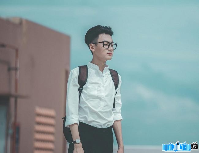 Hot boy Võ Minh Thông được xem là Nam thần học đường