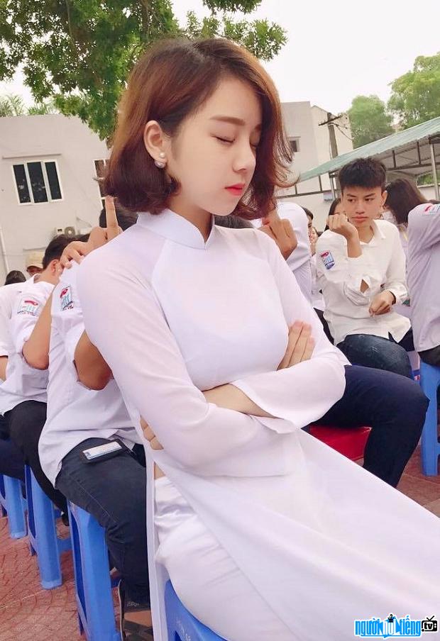  Singer Thuy Tien Idol is also known as Hot girl sleeping