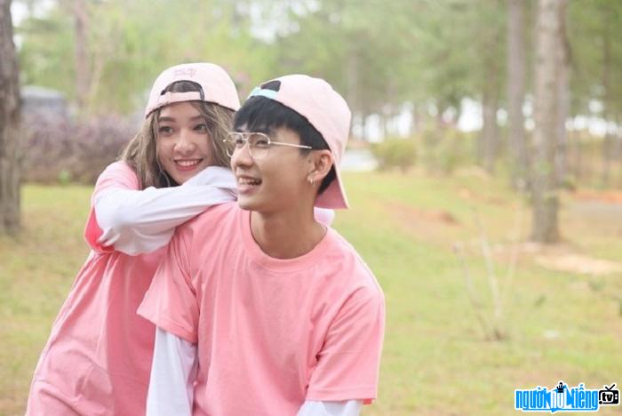  Singer Tu Tran Minh and Fanny the couple on the show Couple Melodies