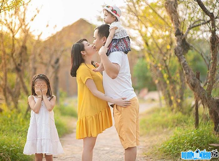 Blogger Nguyễn Ngọc Trà My vẫn duy trì được độ hot dù 3 con