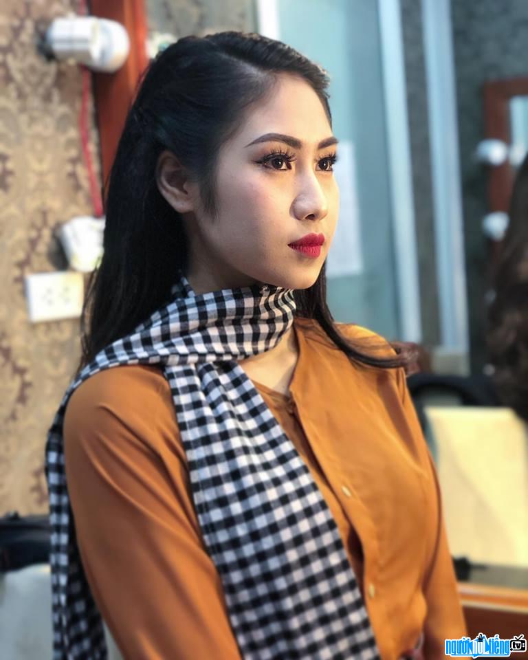  Picture of a gentle beauty Nguyen Thi Kieu Anh with a Ba Ba shirt