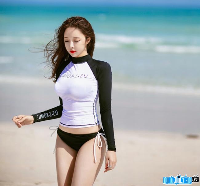 Hot girl Jo Min Young được xem là nữ hoàng nội y Hàn Quốc