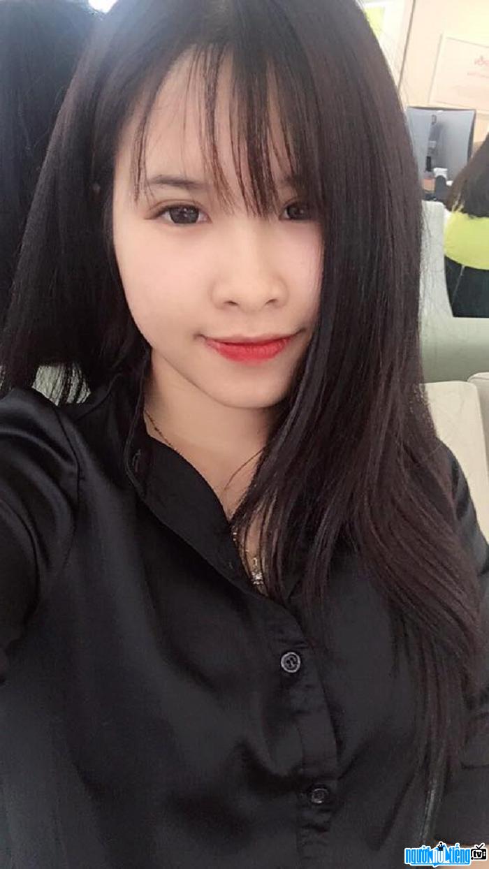 Idol CCTalk Nguyễn Thị Kim Chi có ngoại hình đáng yêu và chiếc răng khểnh dễ thương