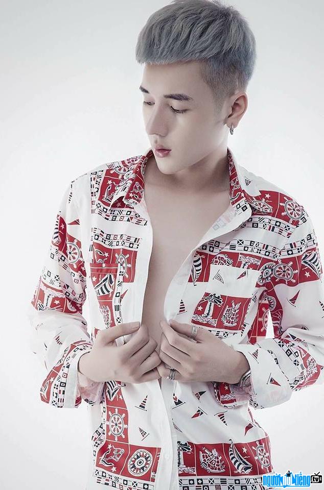  Latest pictures of hot boy Dao Anh Tu