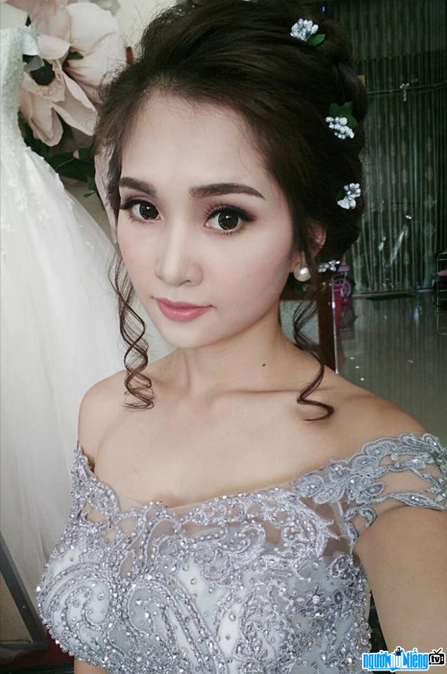 Picture of beautiful hot girl Chu Quynh Phuong in a wedding dress